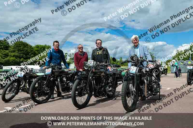 Vintage motorcycle club;eventdigitalimages;no limits trackdays;peter wileman photography;vintage motocycles;vmcc banbury run photographs